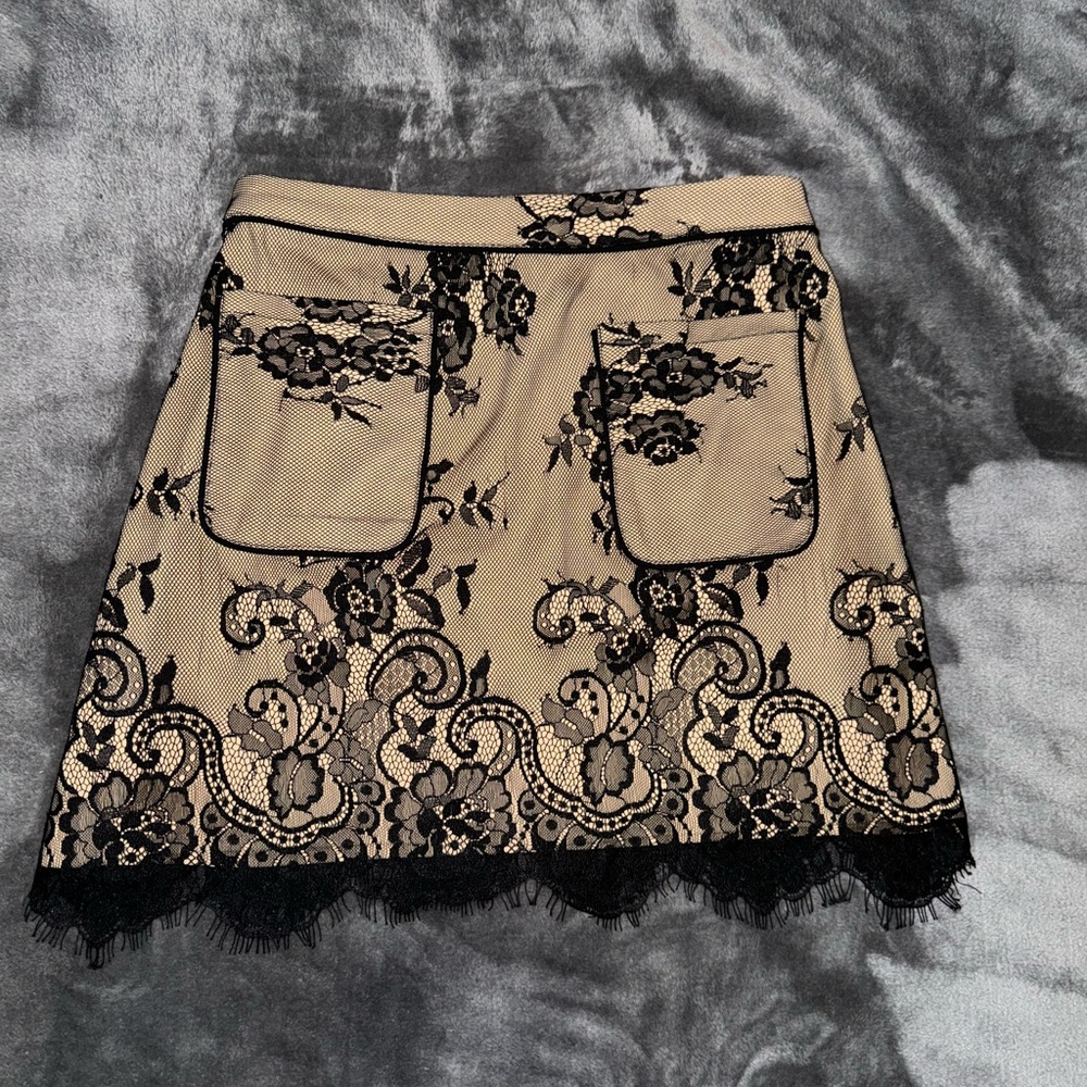 Women’s lace skirt